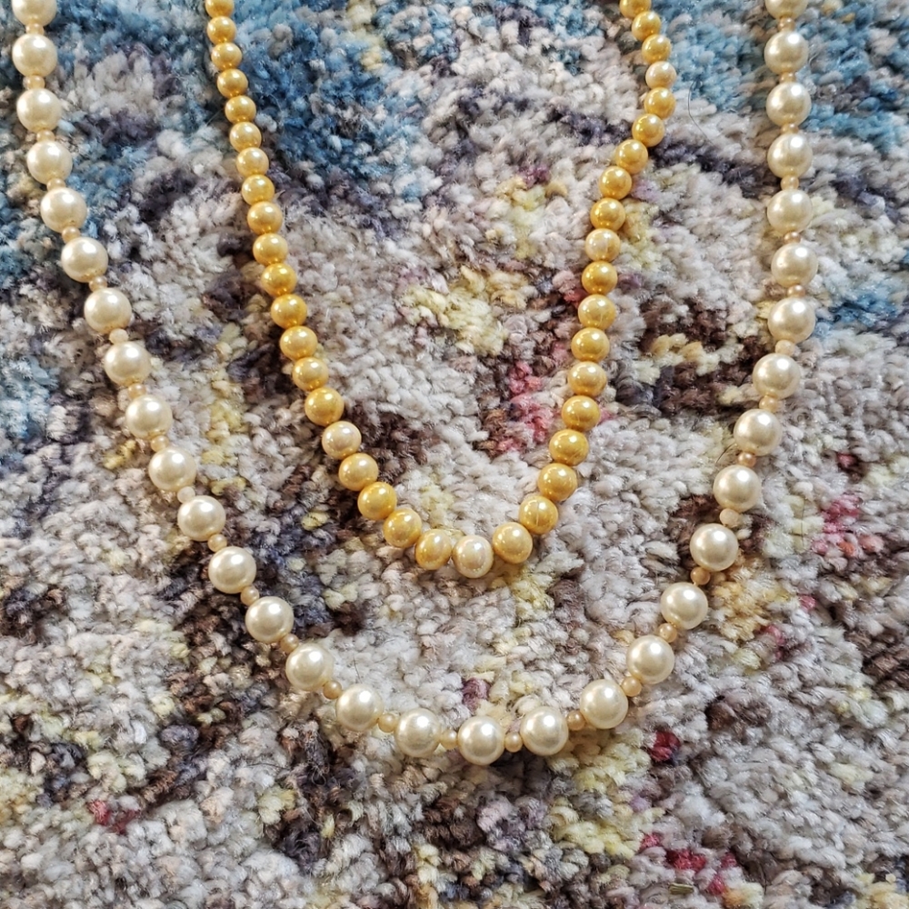 Vintage pearl necklaces